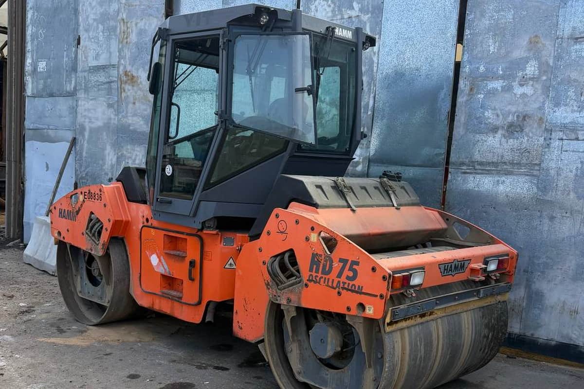 Аренда гладковальцевого катка Hamm HD 75